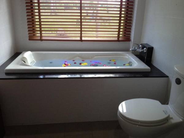 Khum Laanta Resort - SHA Extra Plus