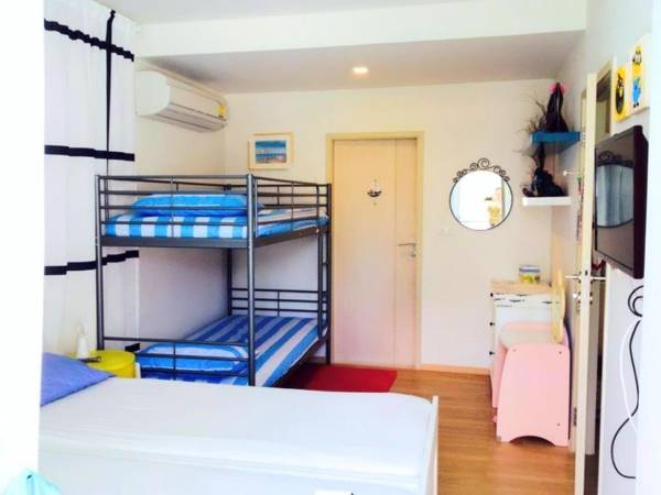 Hang Sua 201 at Baan Sankram Condo