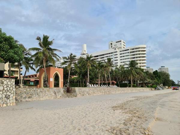 Marrakesh Residence Hua Hin Family Room