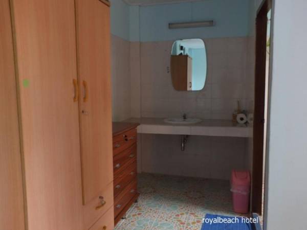 Royal Beach Guest House