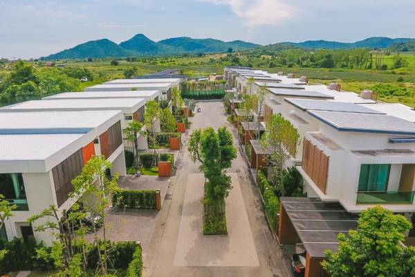 Itz Time Hua Hin Pool Villas By Cross Collection