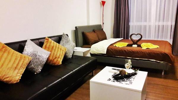 Hua Hin Condo Cicada Night Market Beach 300