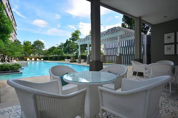 Baan Peang Ploen Condo by Kunyanut