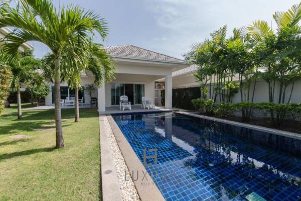 Private 3 Bedroom Pool Villa L26