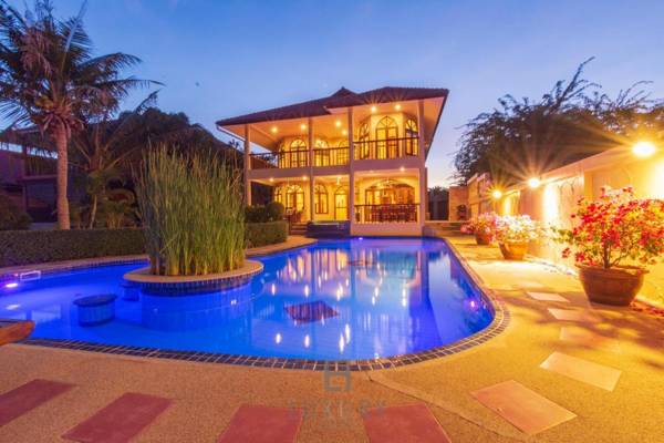 Pool Villa With 4 Bedrooms In Great Location CV4