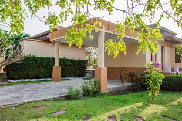 Devaran Lake House Hua-Hin