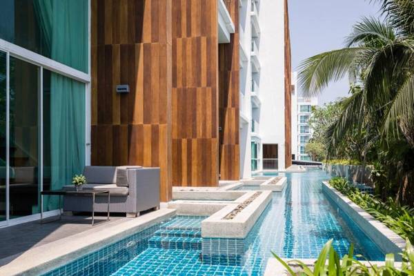 Duplex 2 Beds Pool access HuaHin 90Min from BKK