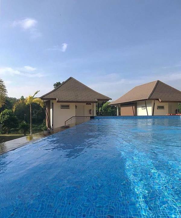 Tipparika Riverview Hotel