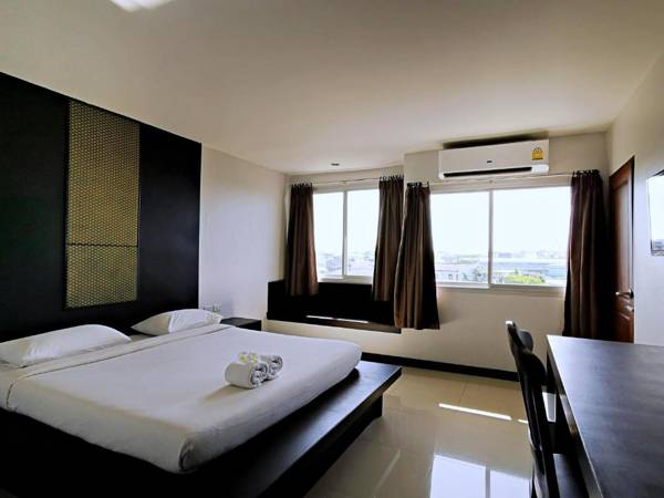 Nana Buri Hotel