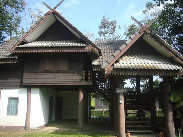 Mae Khum Villa