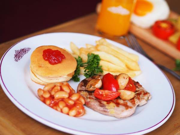 The Empress Hotel - SHA Extra Plus