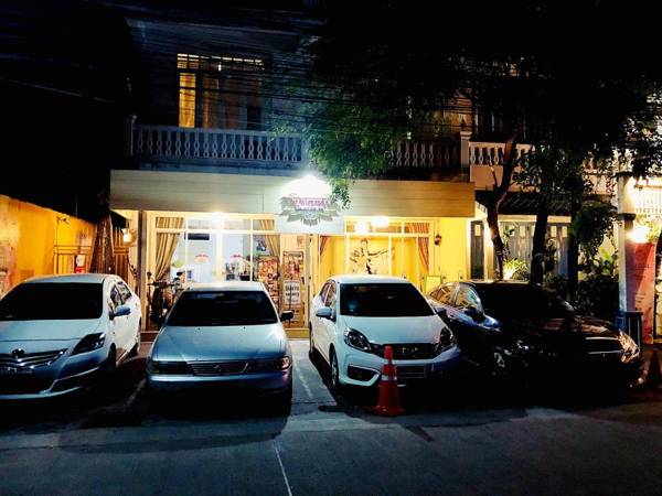 The Nimman 13 Guesthouse