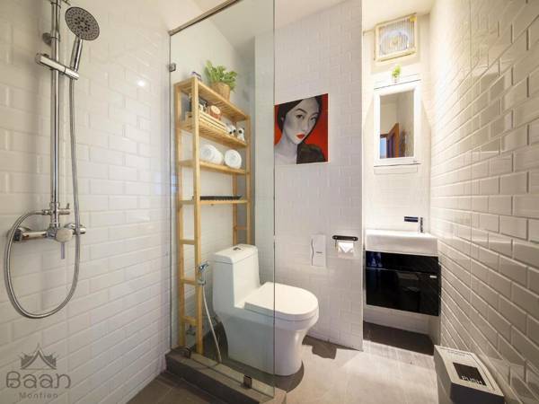 Chala Number 2 Art and Gallery