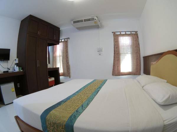 Maerim Whale Park Resort.