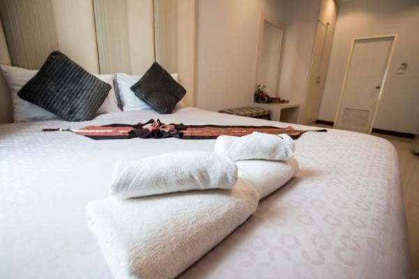 Egg Colony Vacation Home