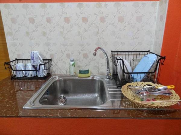 Little Guest House Hotel