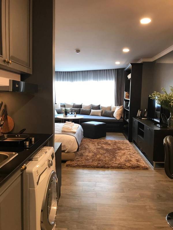 Stay in Style in the heart of Nimman Road. R306B