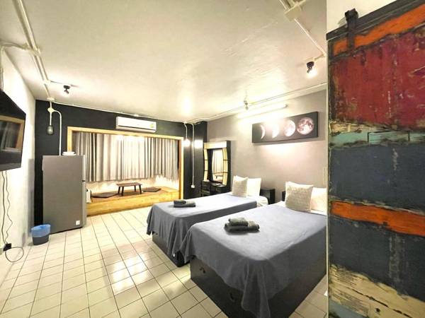 natural and convenient room twin bed in nimman