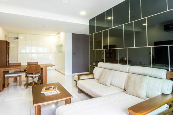 Workspace - Two bedroom luxury with Jacuzzi at Nimman