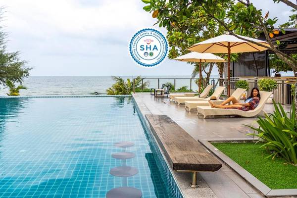 Sand Dunes Chaolao Beach Resort