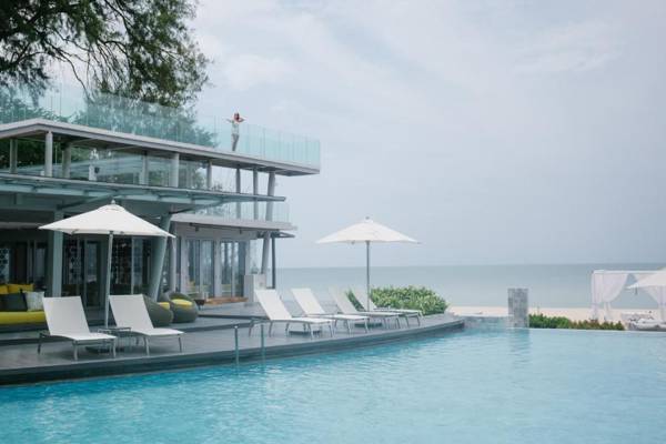 Veranda Pool Suite