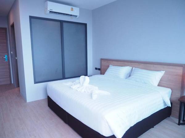 Atom Phuket Hotel -SHA Plus