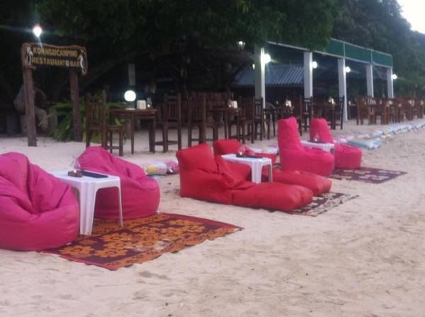 Koh Ngai Camping Restaurant @ Bar