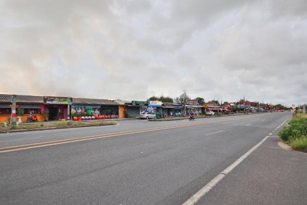 Vaccinated Staff -OYO 75304 Riverside Guesthouse