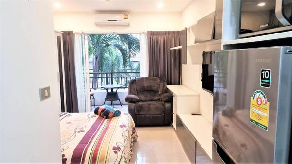 Lovely beaches at Bangsaray & great resturants quiet location