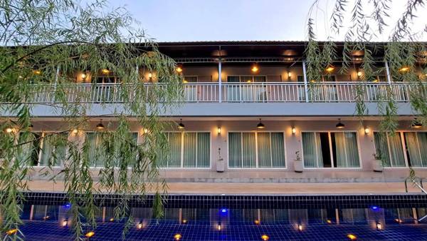 White Jade Villa Resort