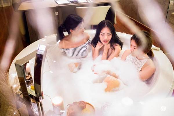 Hotel Baraquda Pattaya - MGallery - SHA Plus