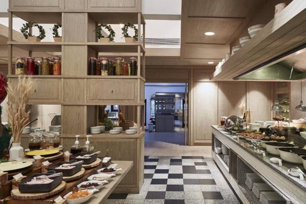 Woodlands Hotel and Resort Pattaya