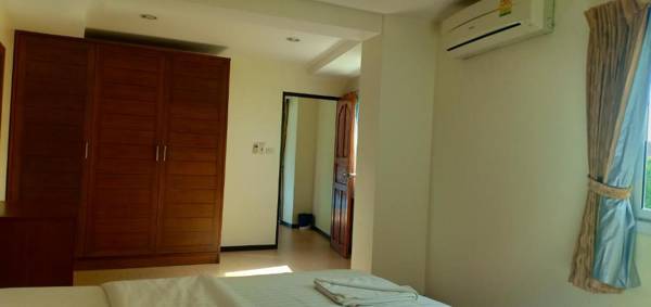 The Icon Place 2 @ Nurn Plub Wan