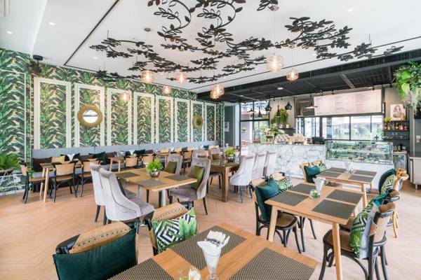 The Siamese Hotel SHA Extra Plus