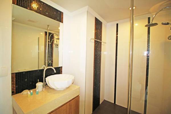 Amazon Residence by Pattaya Sunny Rentals