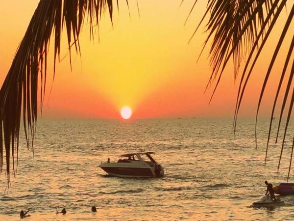 Lumpini Seaview Top Floor