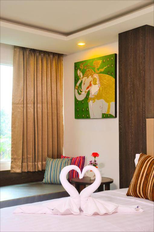 Vareena palace hotel