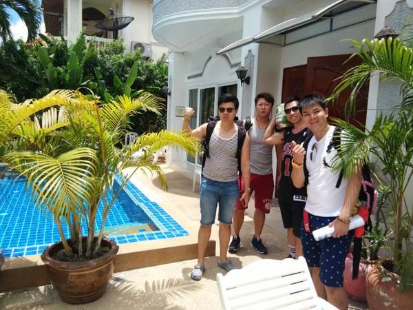 RATANA VILLA - PATTAYA HOLIDAY HOUSE WALKING STREET 7 bedrooms