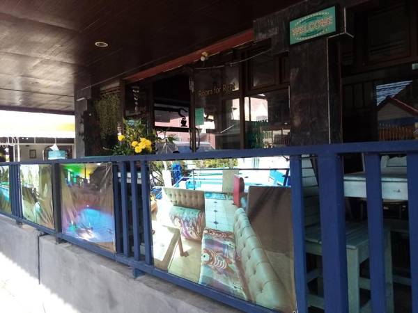 BEN & LEK GUESTHOUSE