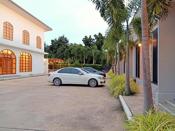 Baan Klang-Dao Resort (Sattahip)