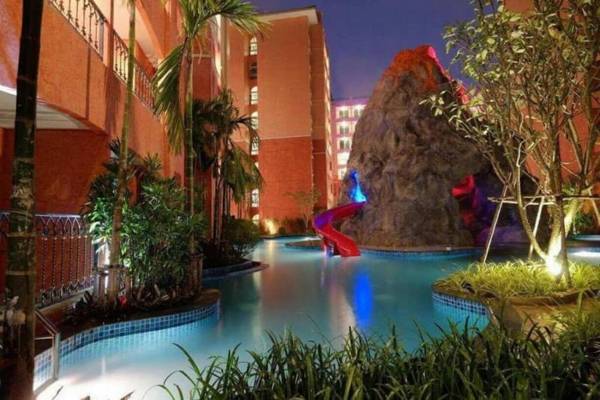 7 Seas Condo by Thitipong