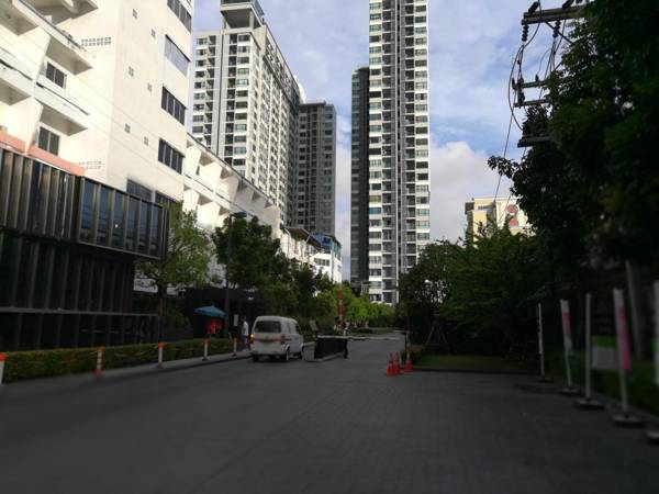 The Base central pattaya by avi