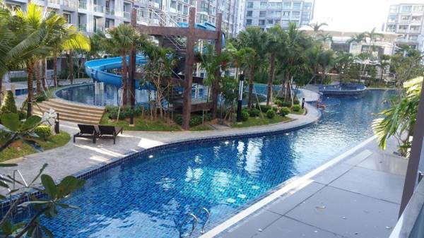 Tropical Pool View Pattaya FREE Electric