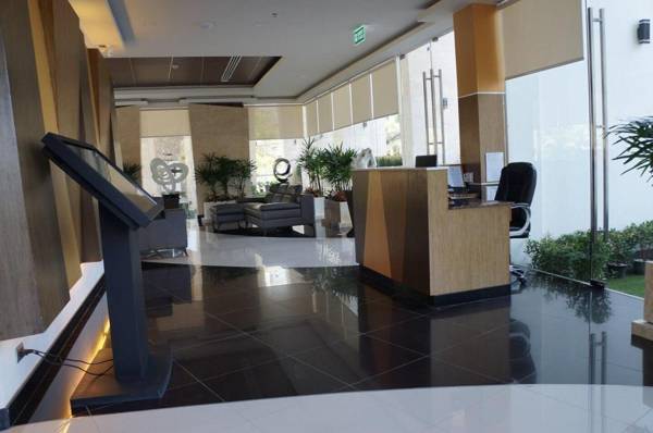 GARDEN VIEW Studio in Peak Towers