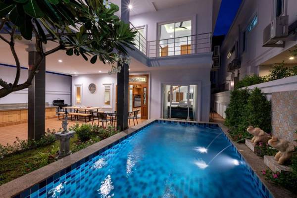 Gala Holiday l Private Villa 10 min Walking St. 