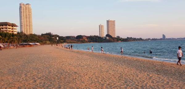 Ban Amphur Pool Villa