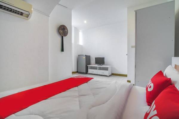 OYO 648 AKE Apartment