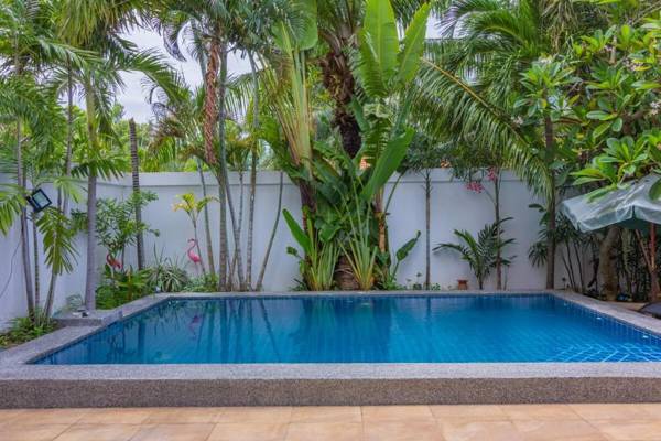 Bright 2 bedrooms private pool villa