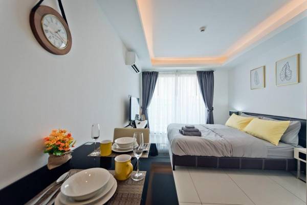 REFINED INTERIOR Studio in Laguna Beach Resort 2.