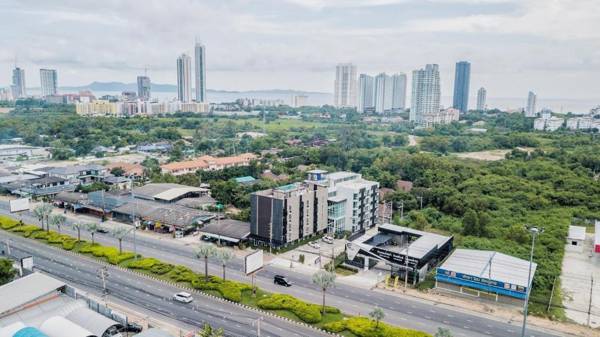BEAR’S DEN HOTEL PATTAYA